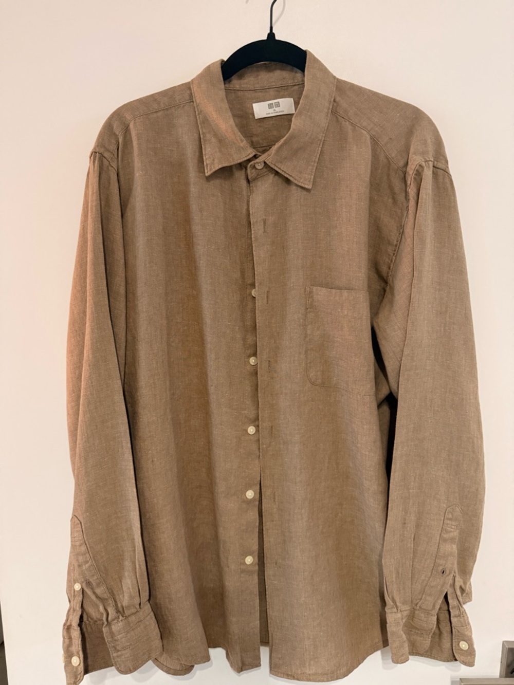 Uniqlo 100% Linen Men's Taupe Button-Down Shirt - Picture 2 of 5